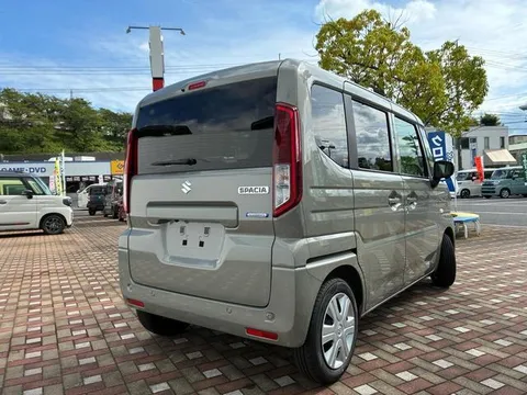 Suzuki Spacia
