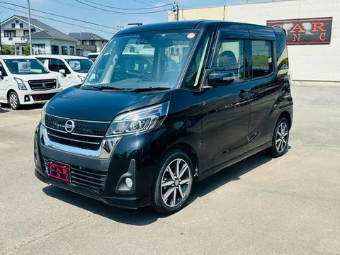 Nissan Dayz Roox