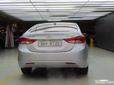 Hyundai Elantra (Avante)