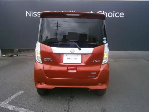 Nissan Dayz Roox