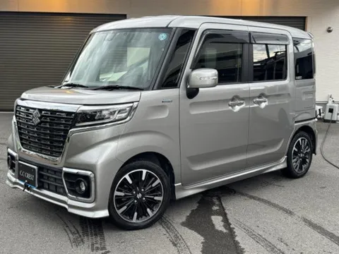 Suzuki Spacia Custom