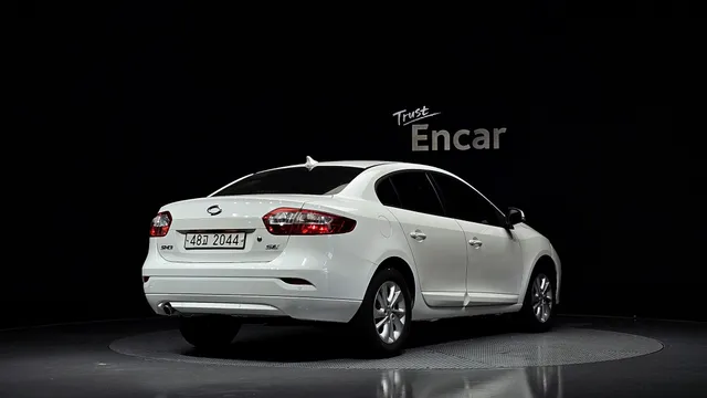 Renault SM3