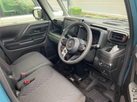 Suzuki Spacia
