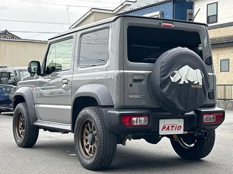 Suzuki Jimny Sierra