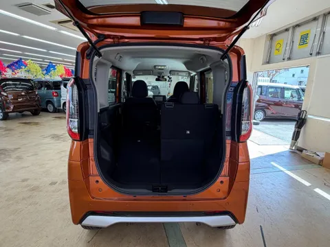 Mitsubishi eK X Space