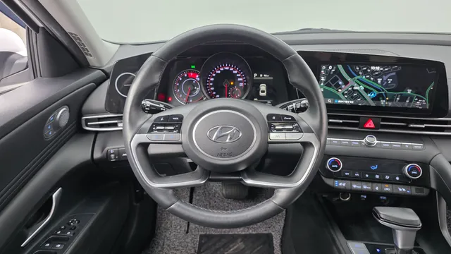 Hyundai Elantra (Avante)
