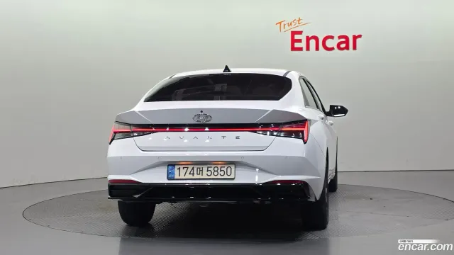 Hyundai Elantra (Avante)
