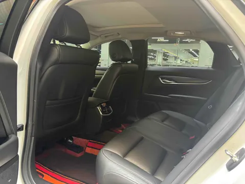 Cadillac XTS
