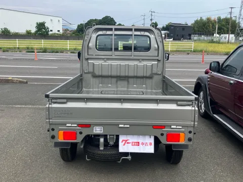 Nissan Clipper Truck