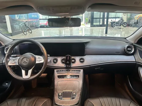 Mercedes-Benz Mercedes-Benz CLS