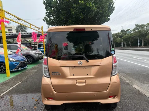 Nissan Dayz Roox