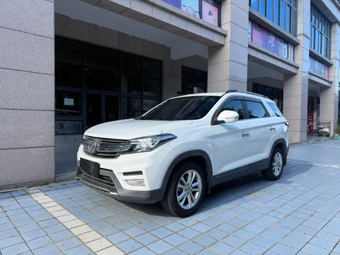 DFSK Glory S560