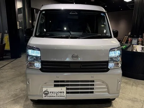 Nissan Clipper Van