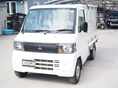 Mitsubishi Minicab Truck