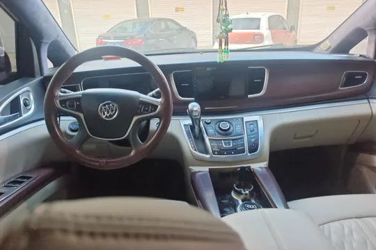 Buick GL8