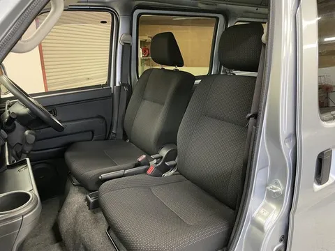 Toyota Pixis Van