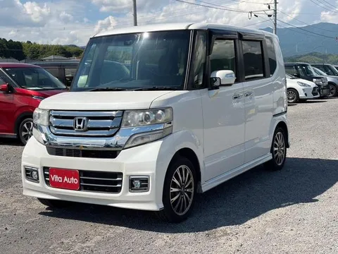 Honda N-BOX Custom