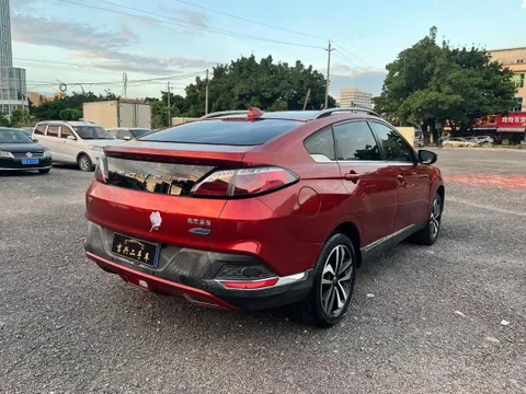 Venucia T90