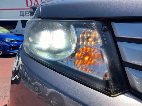 Honda Freed Spike