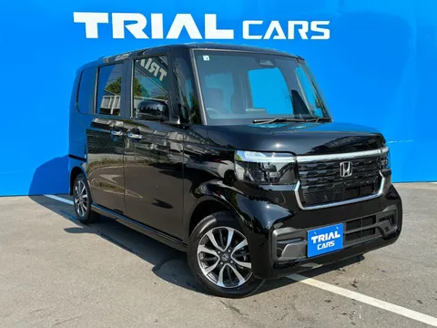 Honda N-BOX Custom