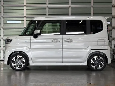 Suzuki Spacia Custom