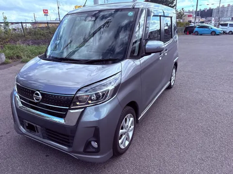 Nissan Dayz Roox