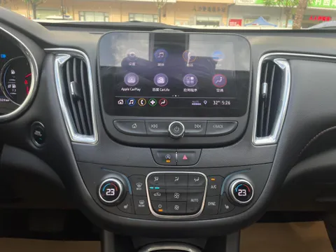 Chevrolet Malibu XL