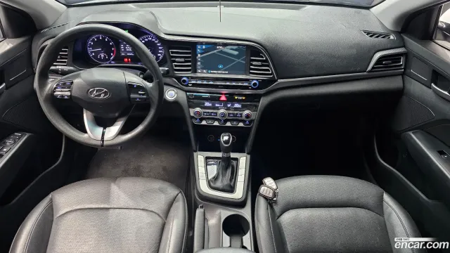 Hyundai Elantra (Avante)
