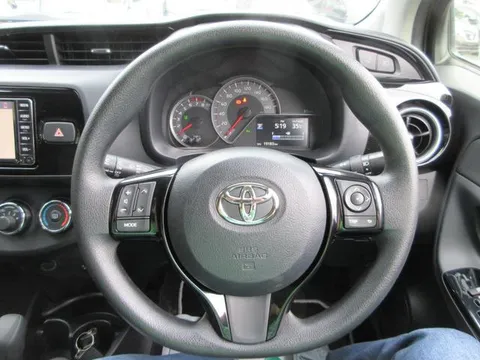 Toyota Yaris (Vitz)