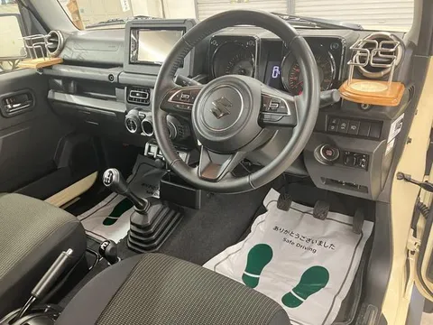 Suzuki Jimny Sierra