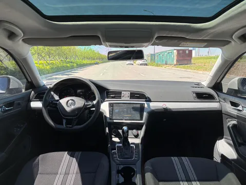 Volkswagen Lamando