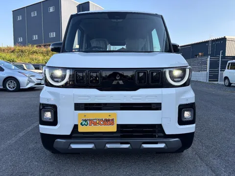 Mitsubishi Delica Mini