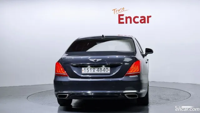 Genesis G90 (EQ900)