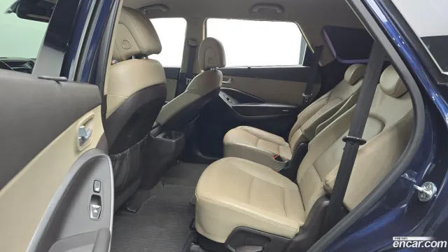 Hyundai Grand Santa Fe (Maxcruz)