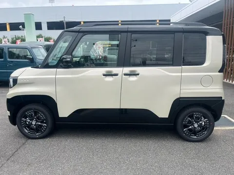 Mitsubishi Delica Mini