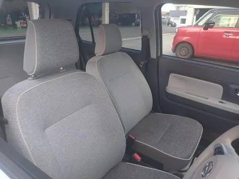 Daihatsu Mira Tocot