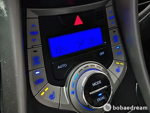 Hyundai Elantra (Avante)