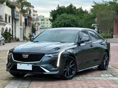 Cadillac CT4