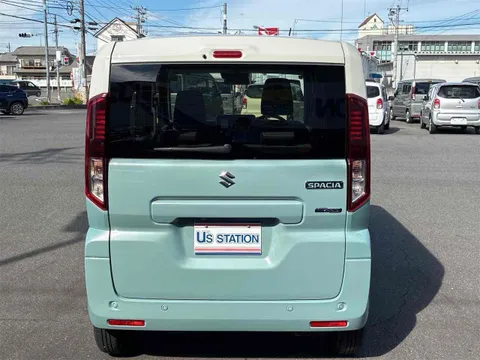 Suzuki Spacia