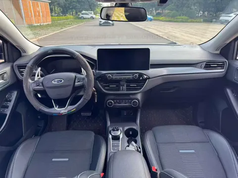 Ford Focus Active