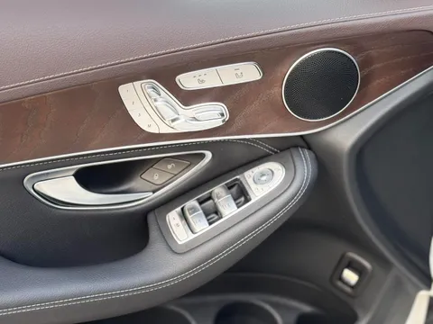 Mercedes-Benz Mercedes-Benz GLC