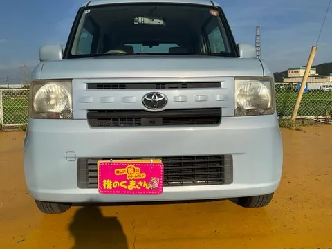 Toyota Pixis Space