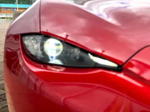 Mazda MX-5 (Roadster)