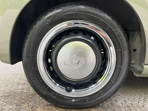 Honda N-BOX Slash