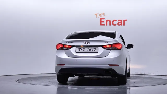 Hyundai Elantra (Avante)