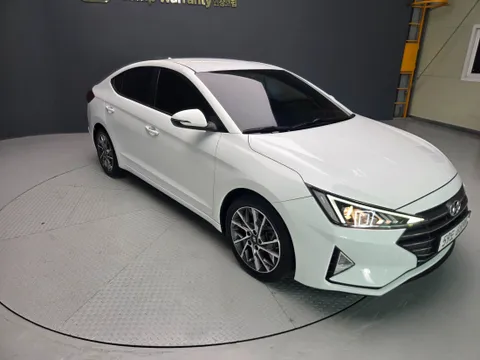 Hyundai Elantra (Avante)