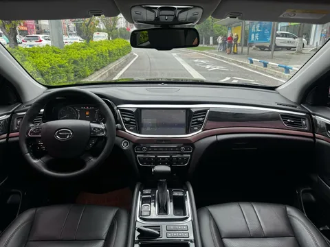 Gac GS8