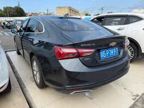 Chevrolet Malibu XL