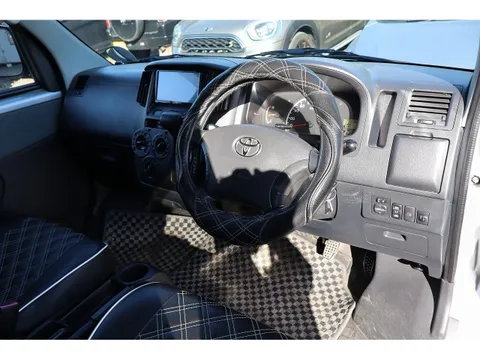 Toyota TownAce Van