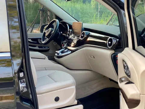Mercedes-Benz V-Class